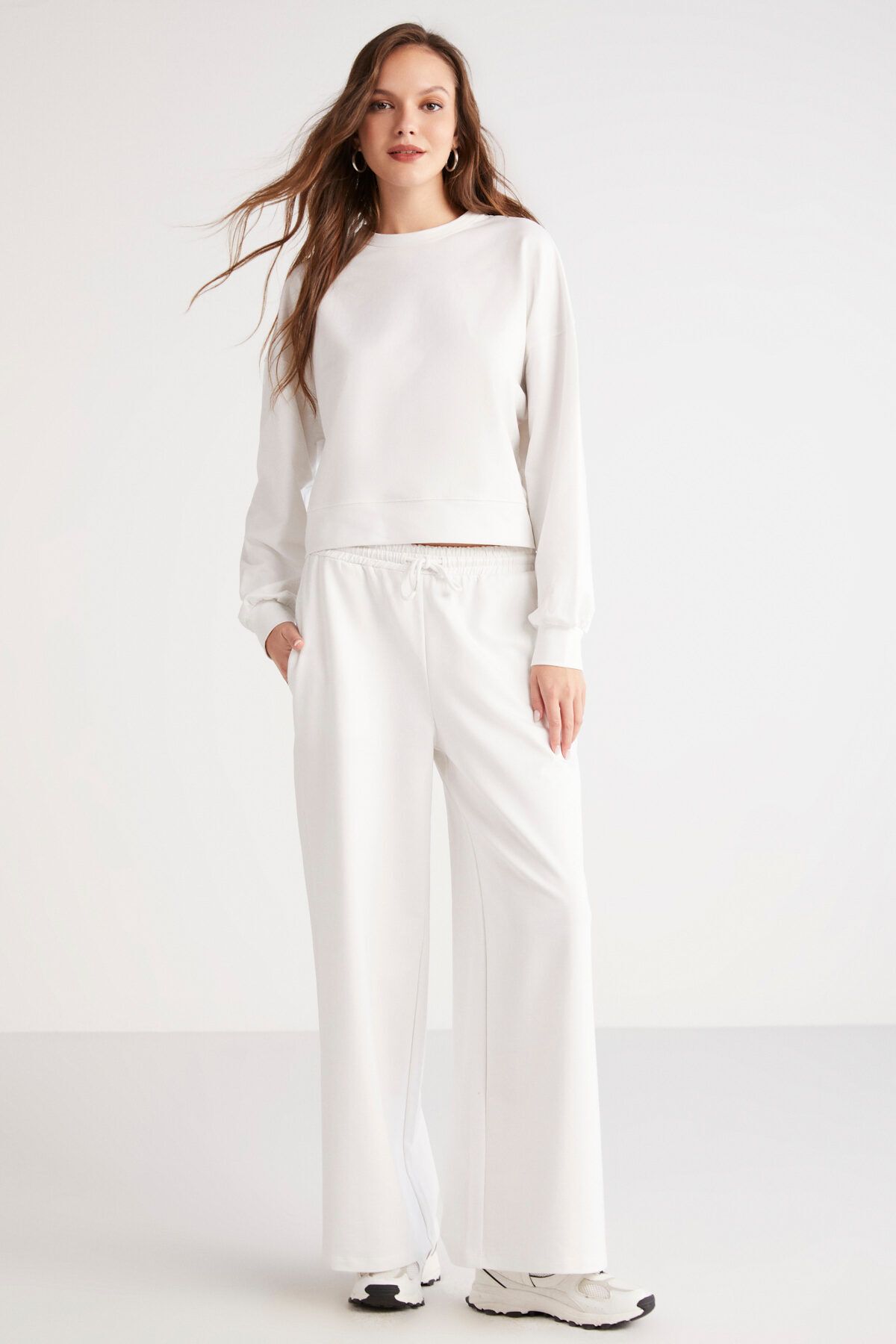 White tracksuit clearance women's set