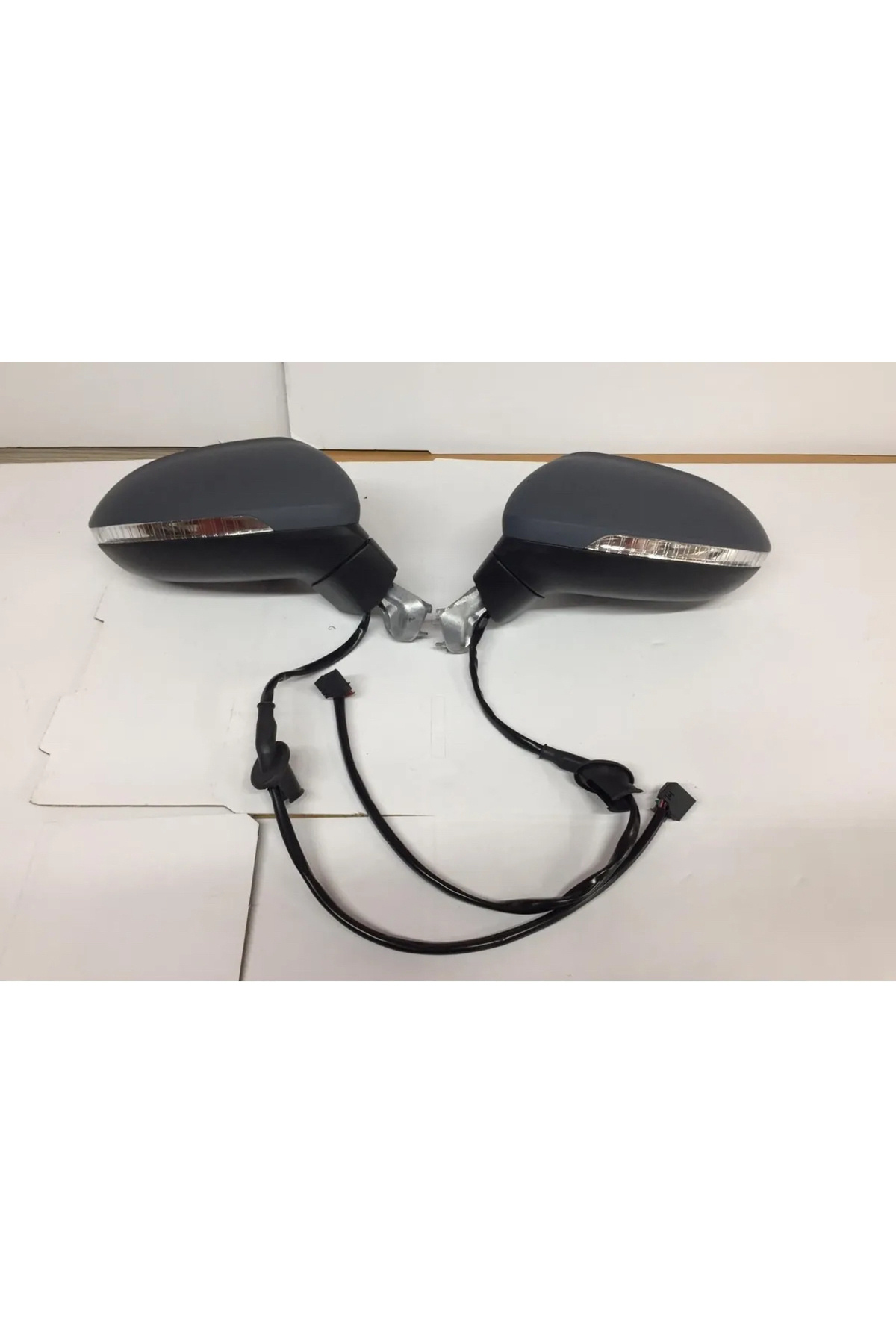 Genel Markalar 2015 - 2022 PASSAT B8 VE B8.5 UYUMLU OTOMATİK KATLANIR AYNA TAKIMI