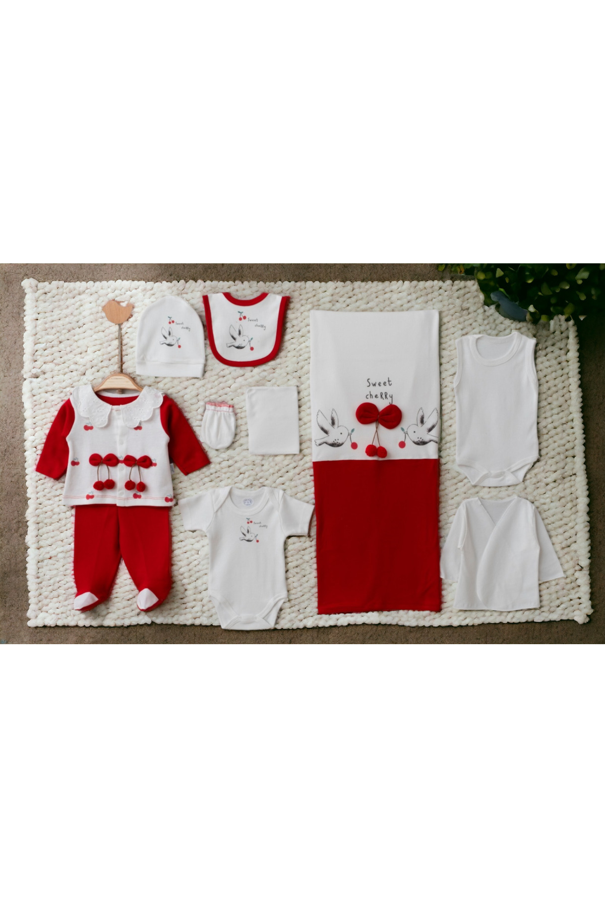 Genel Markalar Büyük Doğum Seti (10’LU HASTANE ÇIKIŞ,BEBEK ÇANTASI,KUNDAK,BATTANİYE,MENDİL VE ÇORAP SETİ) fotoğrafı 2 (önizleme)