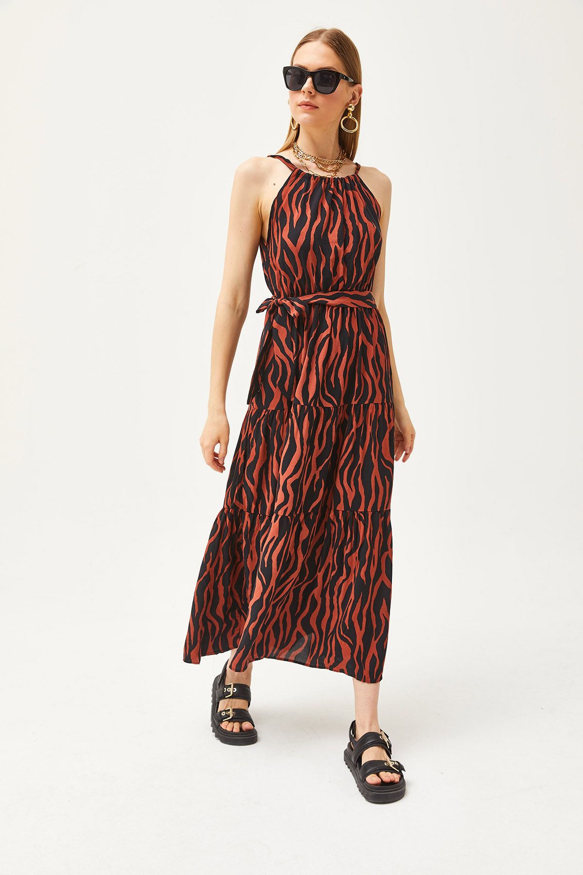 Kadın Zebra Kiremit Halter Yaka Kuşaklı Dokuma Viscon Elbise ELB-19001548