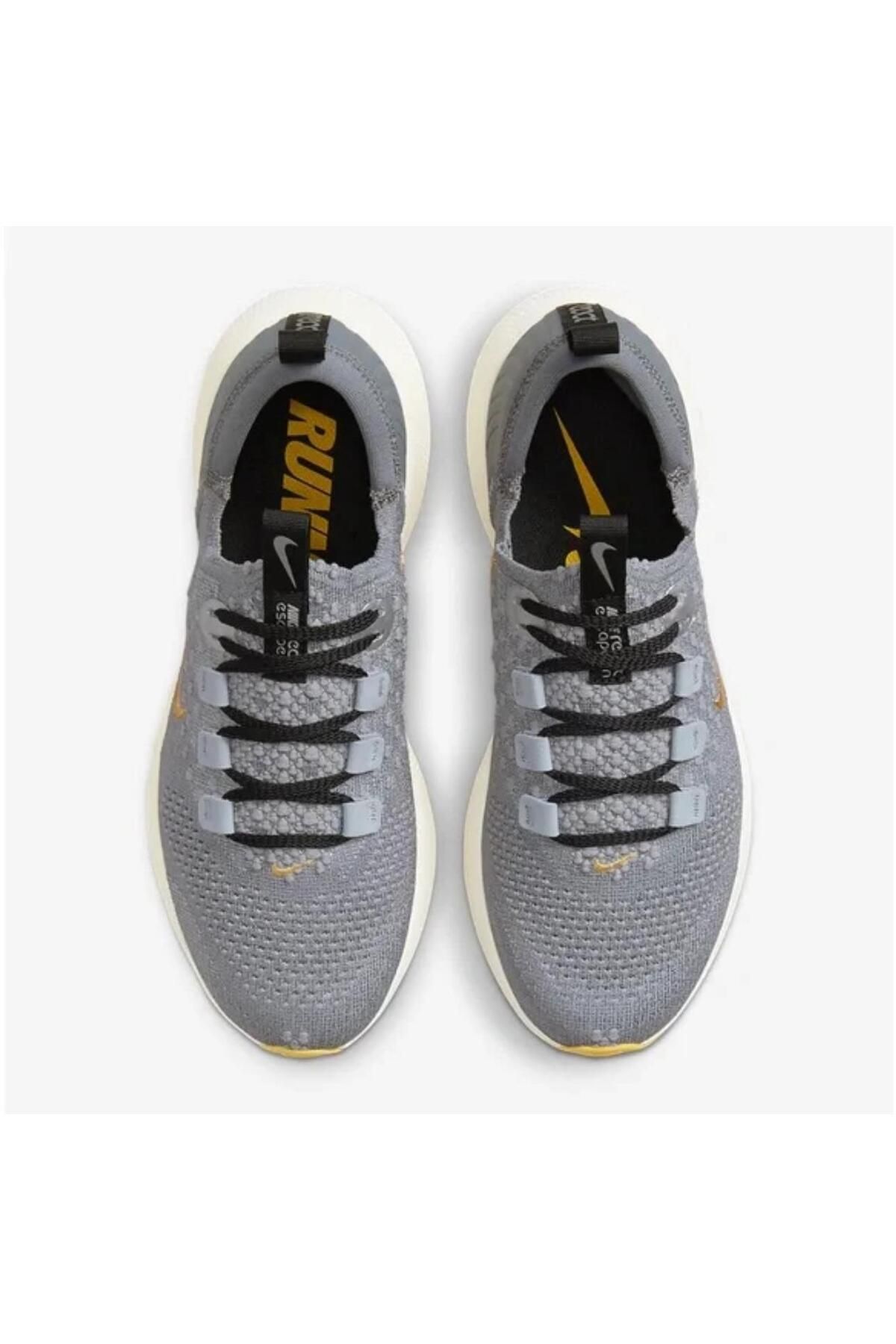 Nike-Wmns React Escape Run Flyknit 'Cool Gray Metallic Gold Coin' UNISEX 1