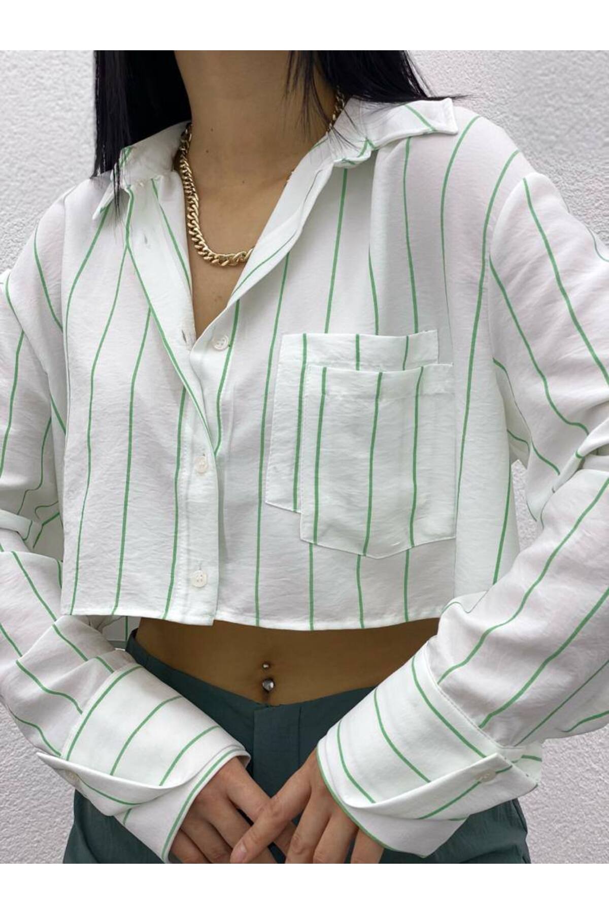 Sachistanbul Pocket Detailed Crop Shirt