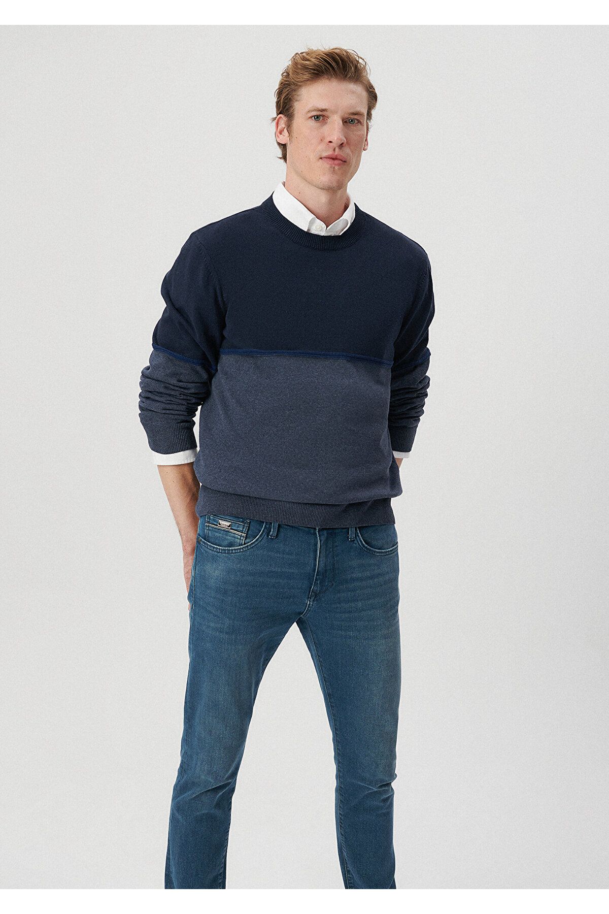 Dark blue sweater with jeans cheap
