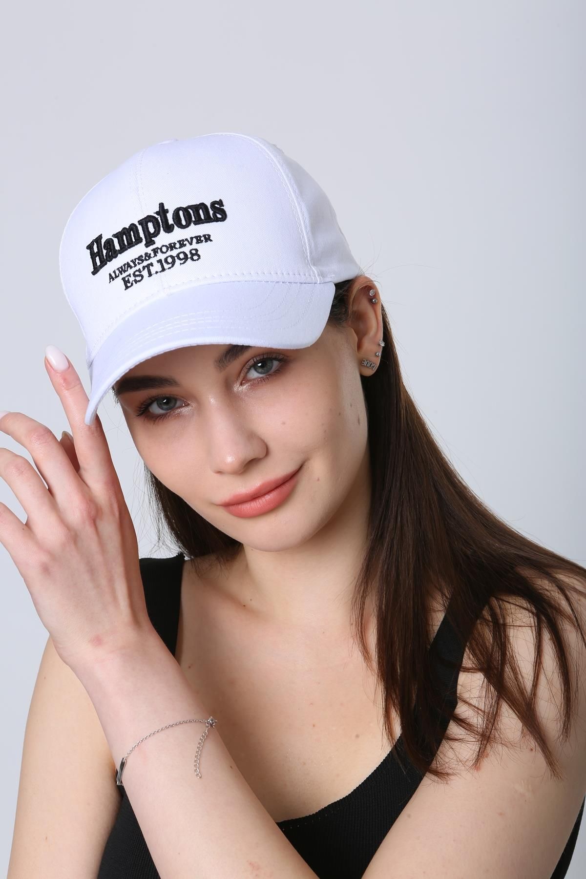 Saria Modd-Hamptons Embroidered Unisex Cap 4