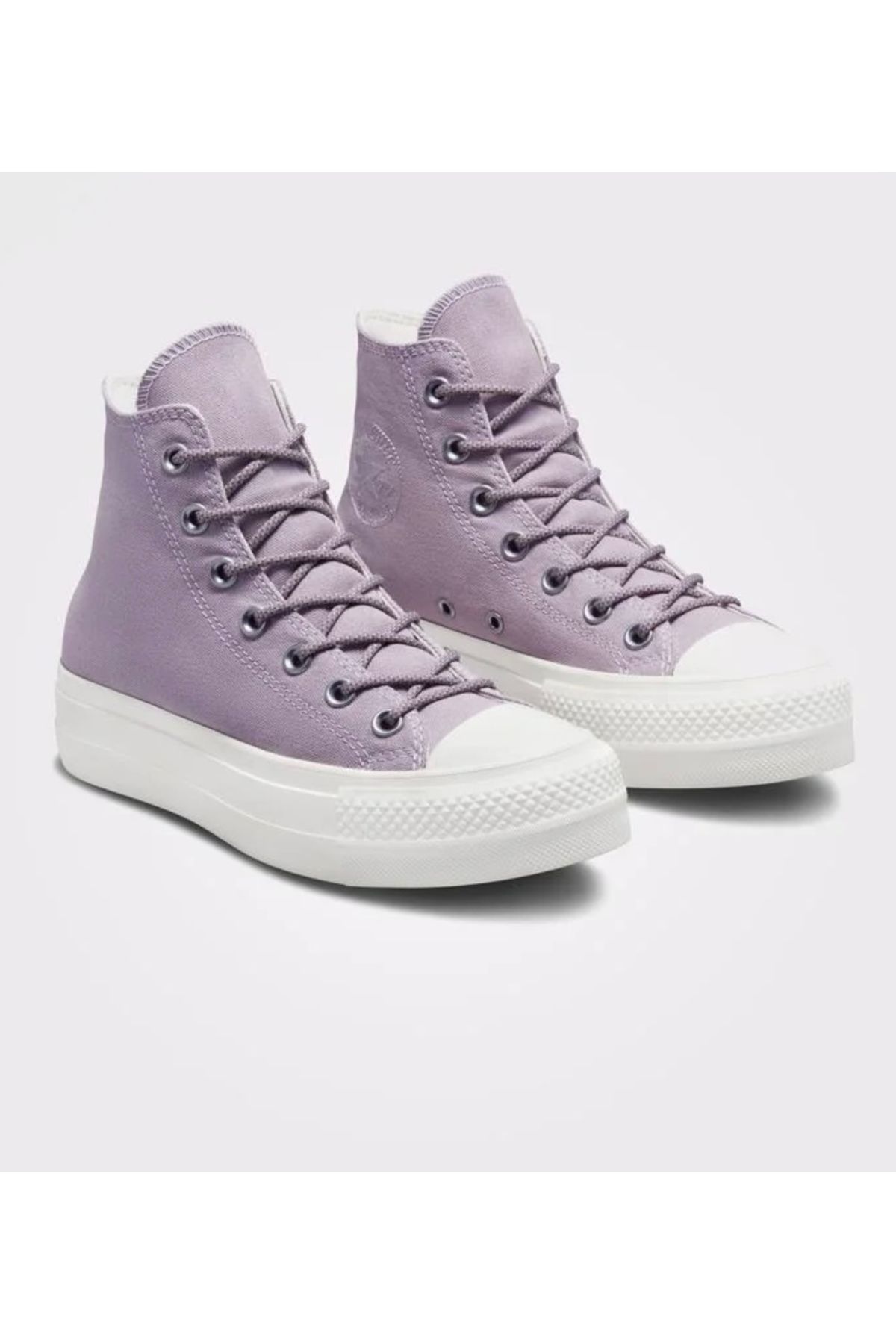 Light purple chuck taylors cheap