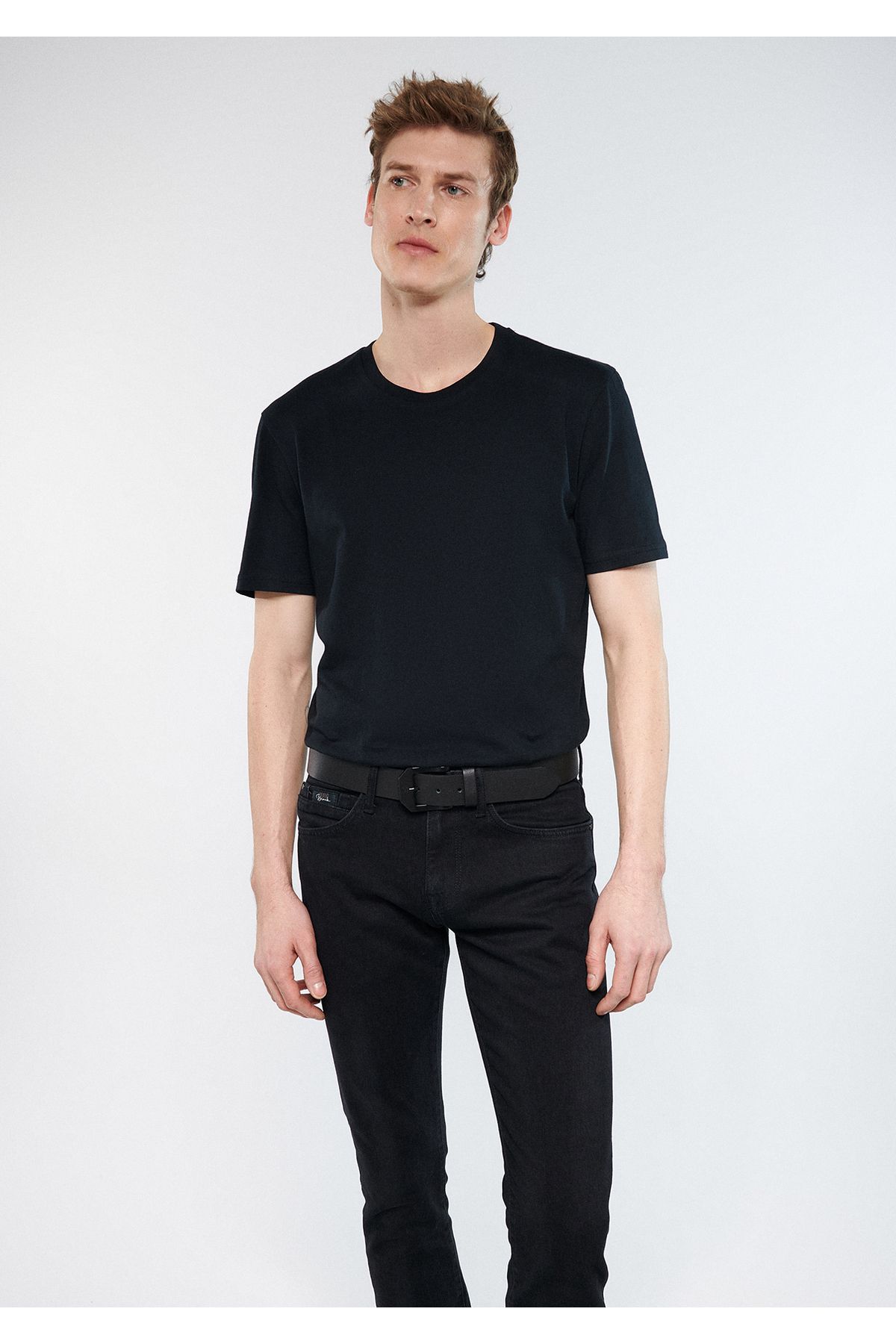 Mavi تی شرت اصلی سیاه و سفید مناسب / کلاس عادی 0610251-900
