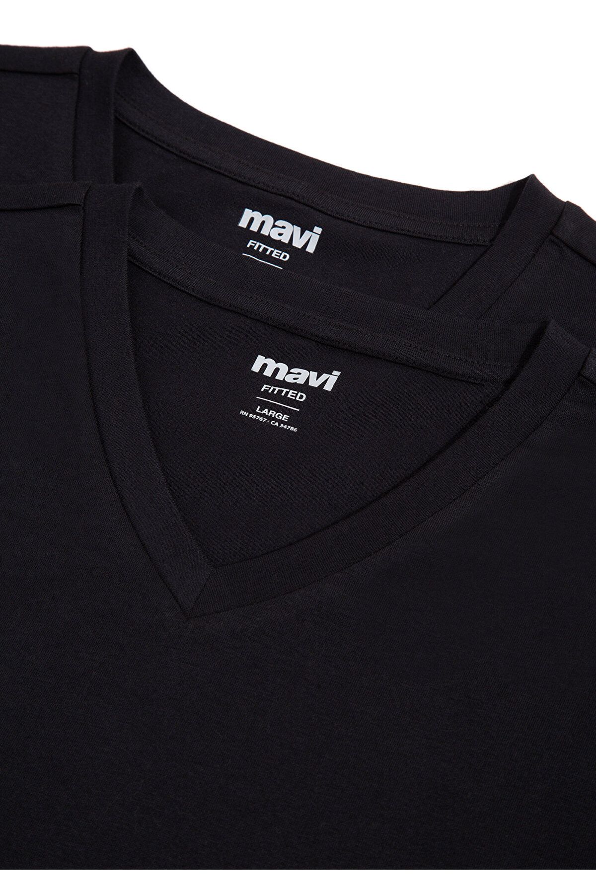 Mavi تی شرت اصلی مردان V Neck بر روی بدن 0611285-900 مجهز شده است