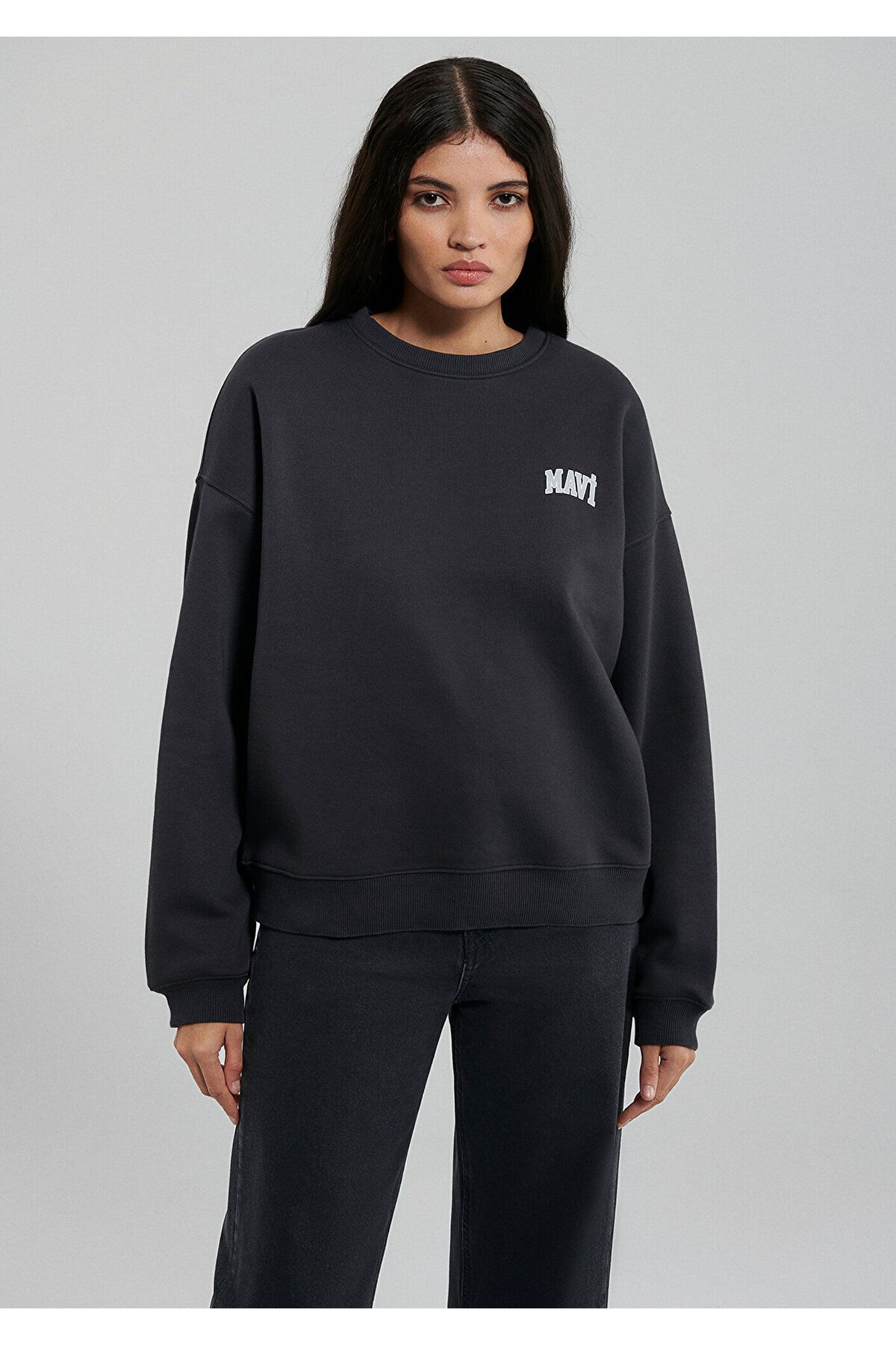 Mavi Women's Oversized Crewneck Sweatshirt In Black