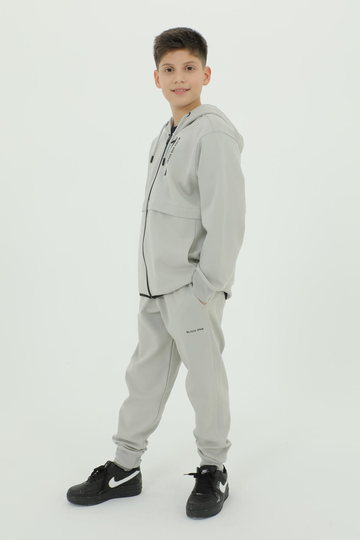 Three cheap piece tracksuit