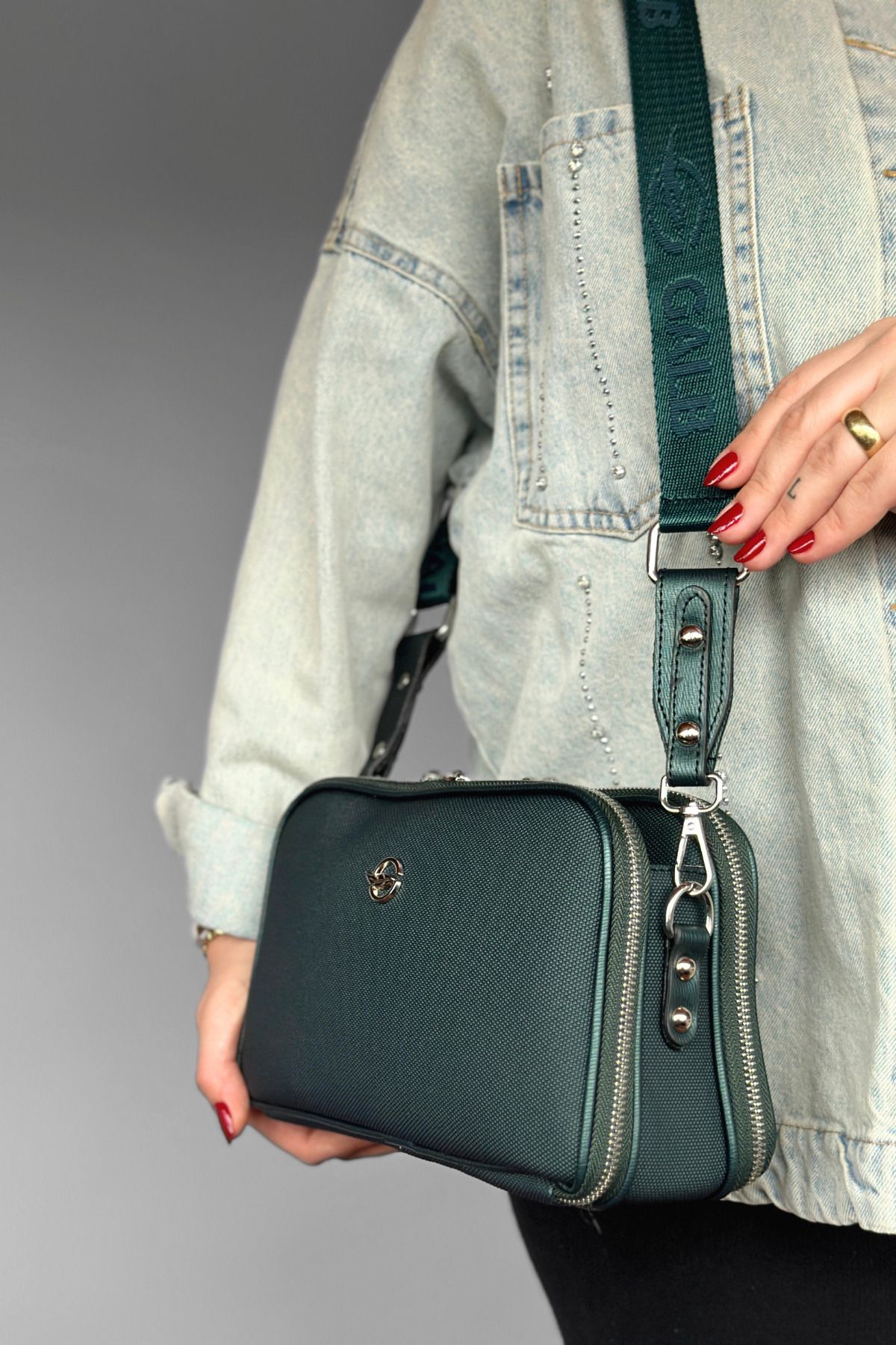 Green leather clearance messenger bag