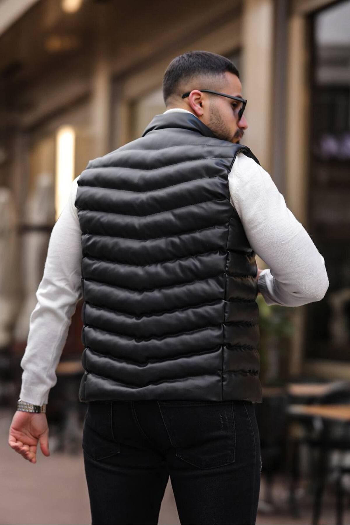 Men's black puffer vest outfit clearance
