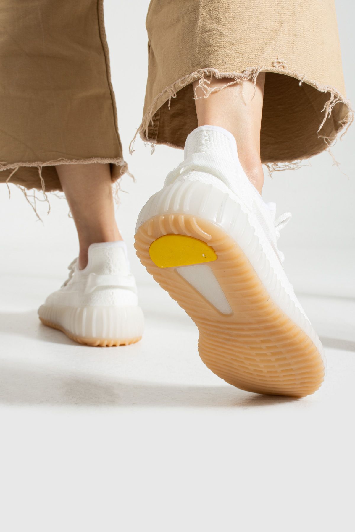 Yeezy butter on feet girl on sale