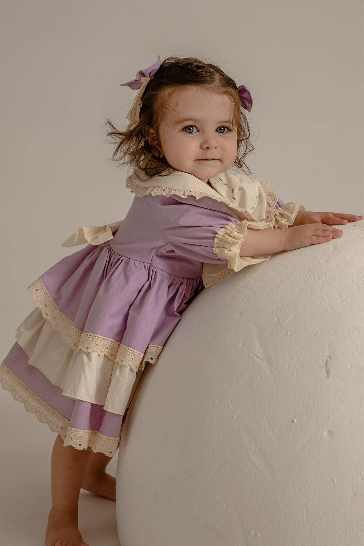 Arazretrobaby Lla Rengi İspanyol Model Nakışlı Yaka Fistolu Fırfır Etekli Kız Bebek Elbisesi fotoğrafı 3 (önizleme)