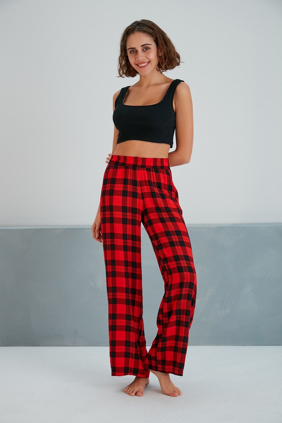 MAMAYAGA-Women's Woven Viscose Checkerboard Patterned Large Size Slouch Pants with Pockets and Elastic Waist 4