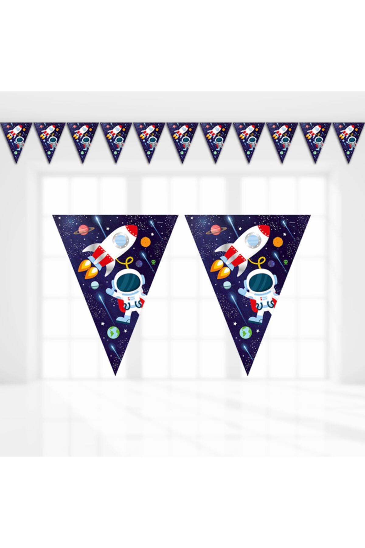 Süsle Baby Party Kozmik Galaksi Uzay Temalı Üçgen Bayrak Flama - 3,20 Mt