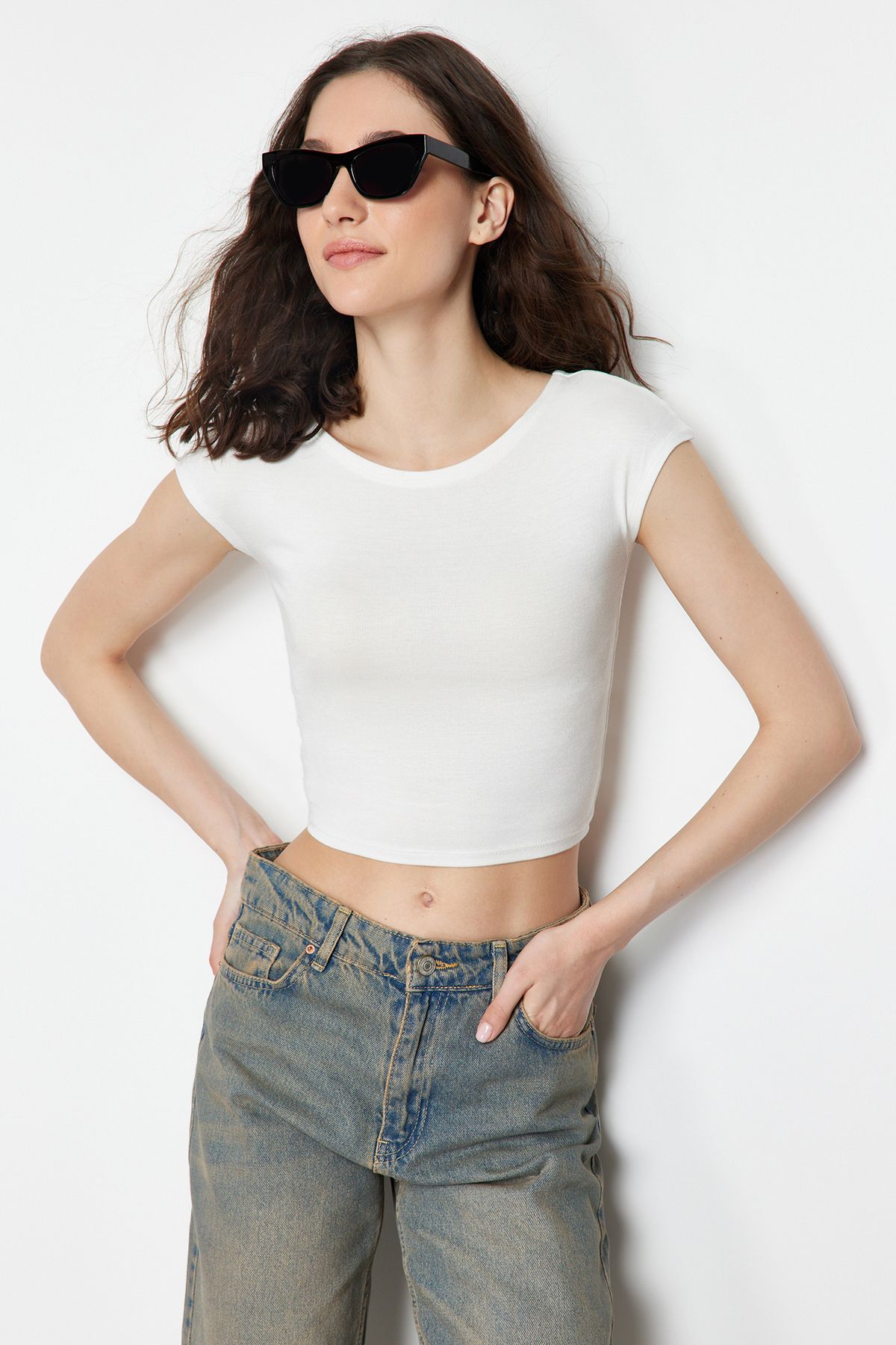 Trendyol Collection-White Crew Neck Moon Sleeve Crop Knitted Blouse TWOSS24BZ00446 3