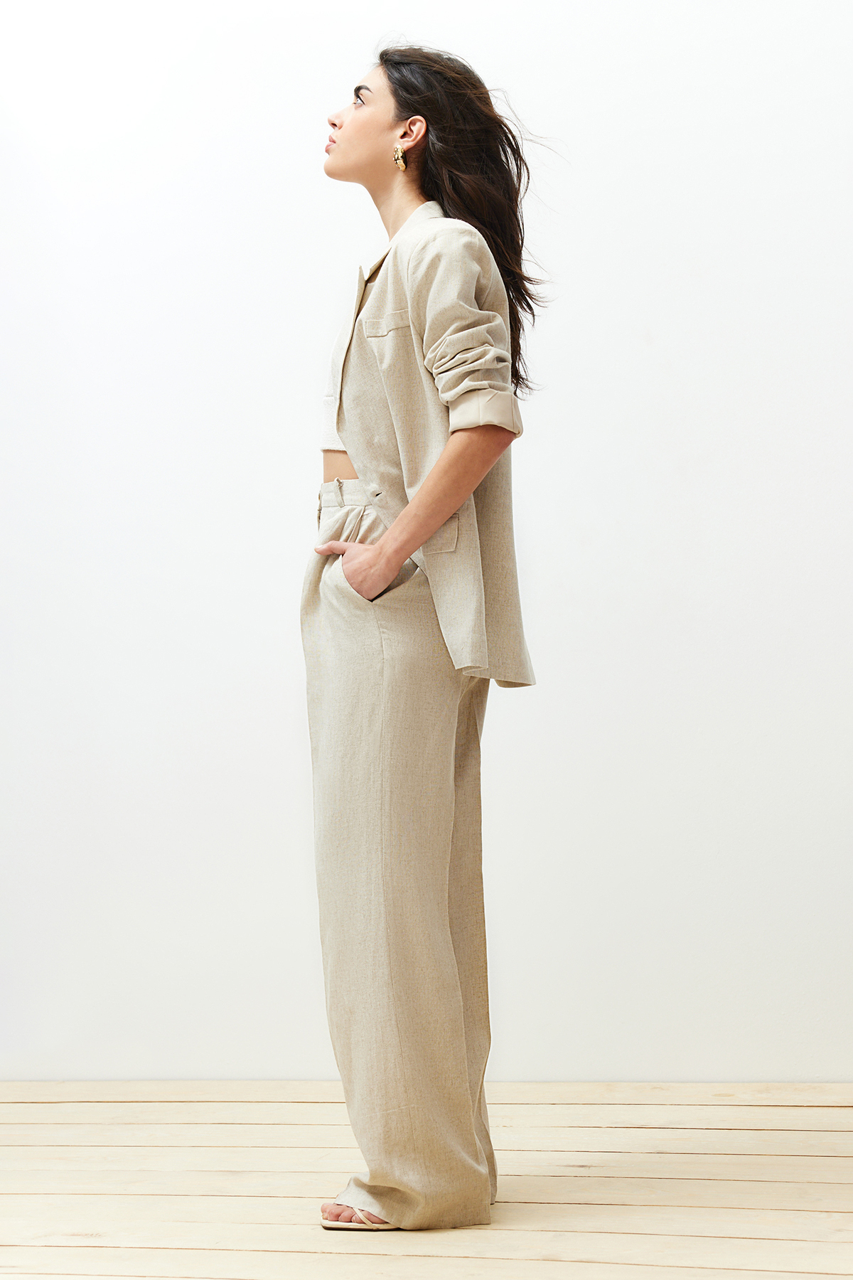 Trendyolmilla  Bej Nervürlü Wide Leg/Geniş Paça Pamuk Keten Dokuma Pantolon TWOSS24PL00062 - Görsel 4