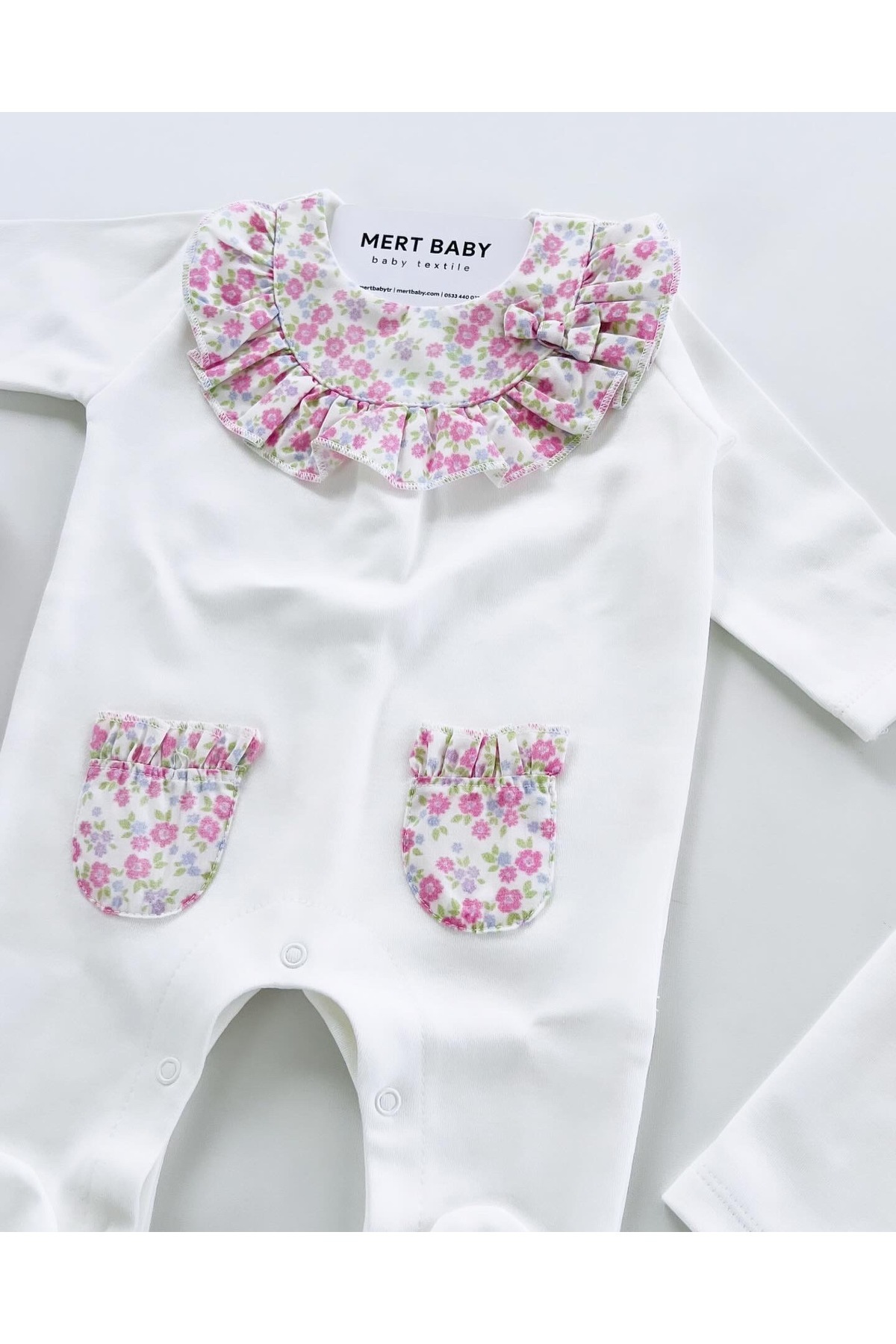 Mert Baby Çiçek Detaylı 10'lu Organik Hastane Çıkış Seti %100 Pamuk Yenidoğan Kız Bebek fotoğrafı 2 (önizleme)