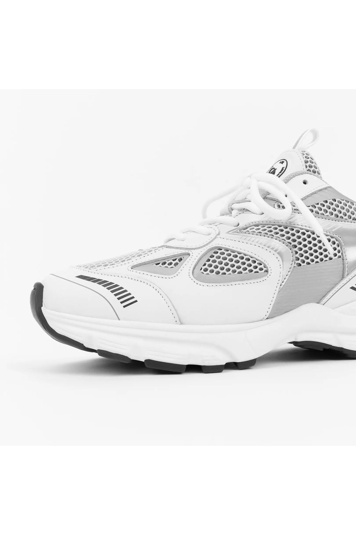 Axel Arigato-AXEL ARIGATO White Trainers Womens Shoes 3