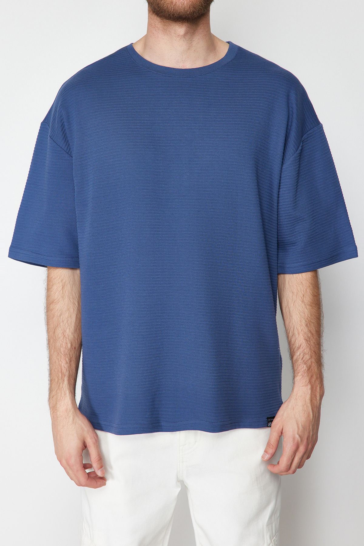 Trendyol Collection-Premium Indigo Oversize Χοντρό T-Shirt - 100% βαμβάκι, ετικέτες, υφή TMNSS23TS00069 10