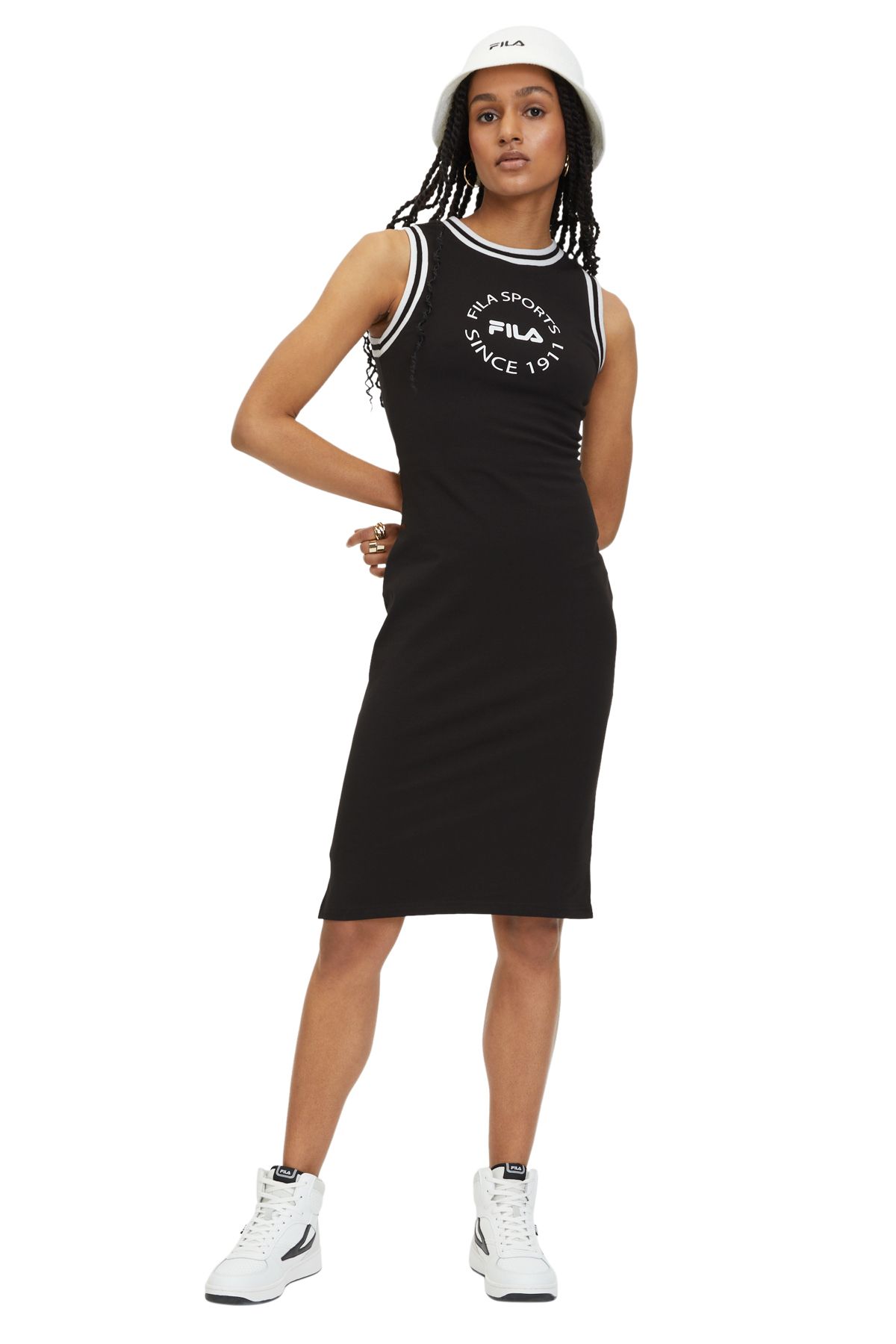 complete the look image