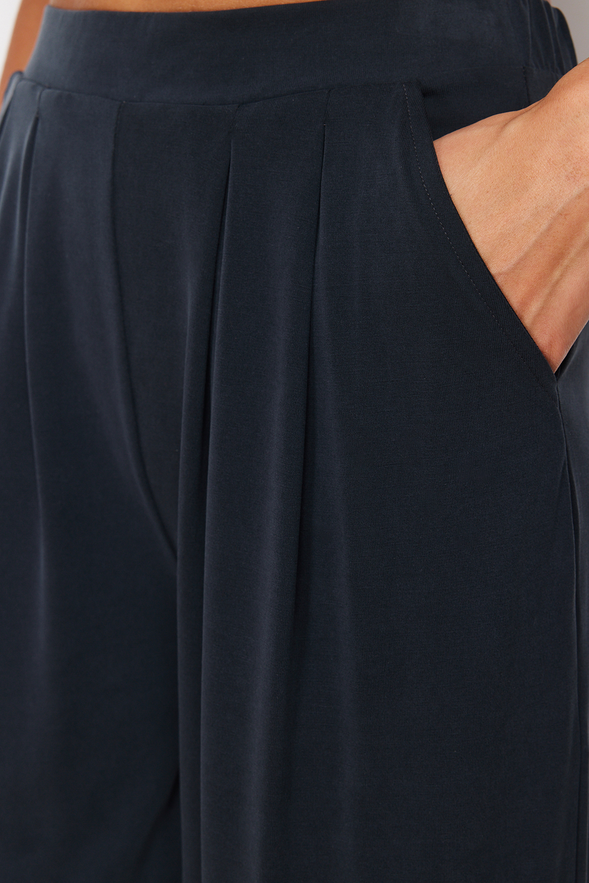 Trendyolmilla  Antrasit More Sustainable Yumuşak Wide Leg/Geniş Kesim Modal Premium Örme Pantolon TWOSS24PL00071 - Görsel 6