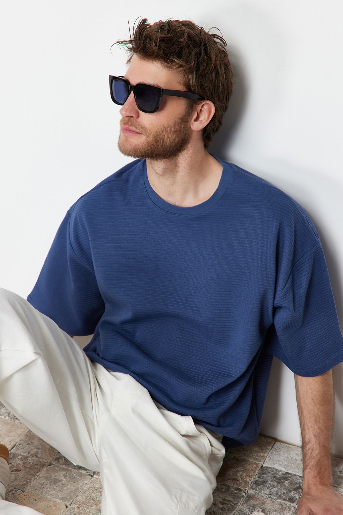 Trendyol Collection-Premium Indigo Oversize Χοντρό T-Shirt - 100% βαμβάκι, ετικέτες, υφή TMNSS23TS00069 9