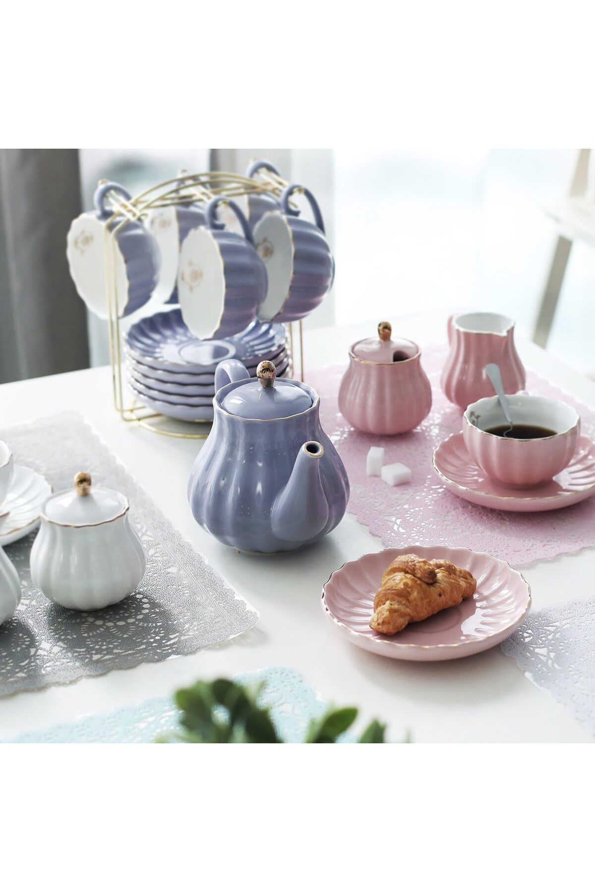 Sweejar Royal Family Home Porcelain Tea Set 225 ml Cups and Saucers, Teapot, Sugar Bowl, Milk