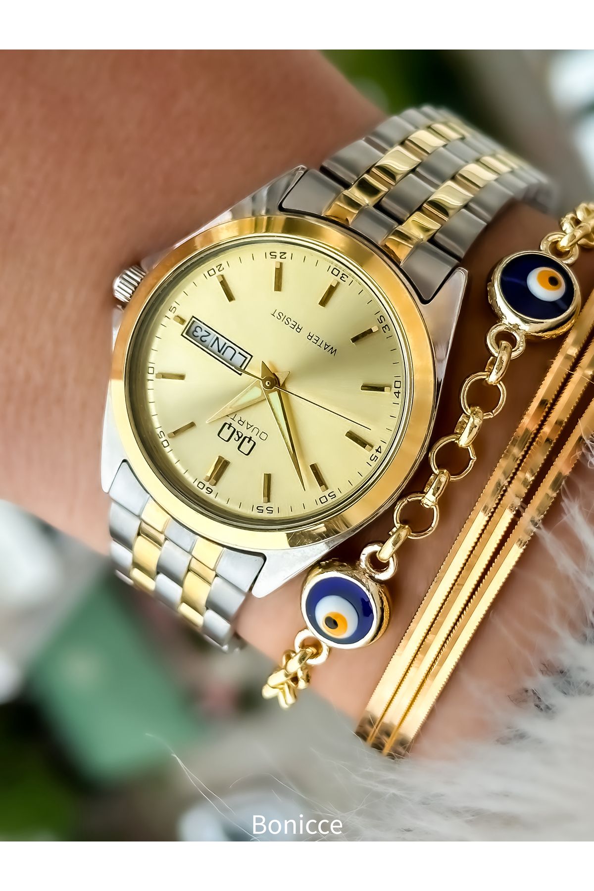 Waterproof watch golden 2025 colour