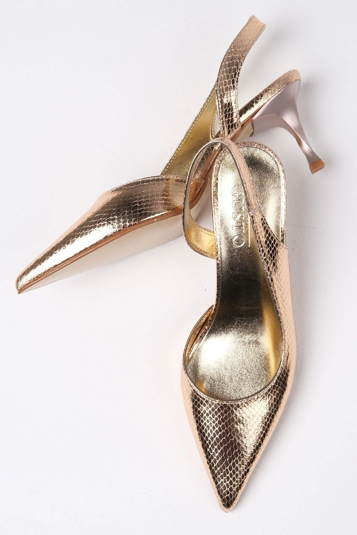 کفش پاشنه کلاسیک طلایی زنانه Clarice Gold Color Snake Lasten Shood Mio Gusto