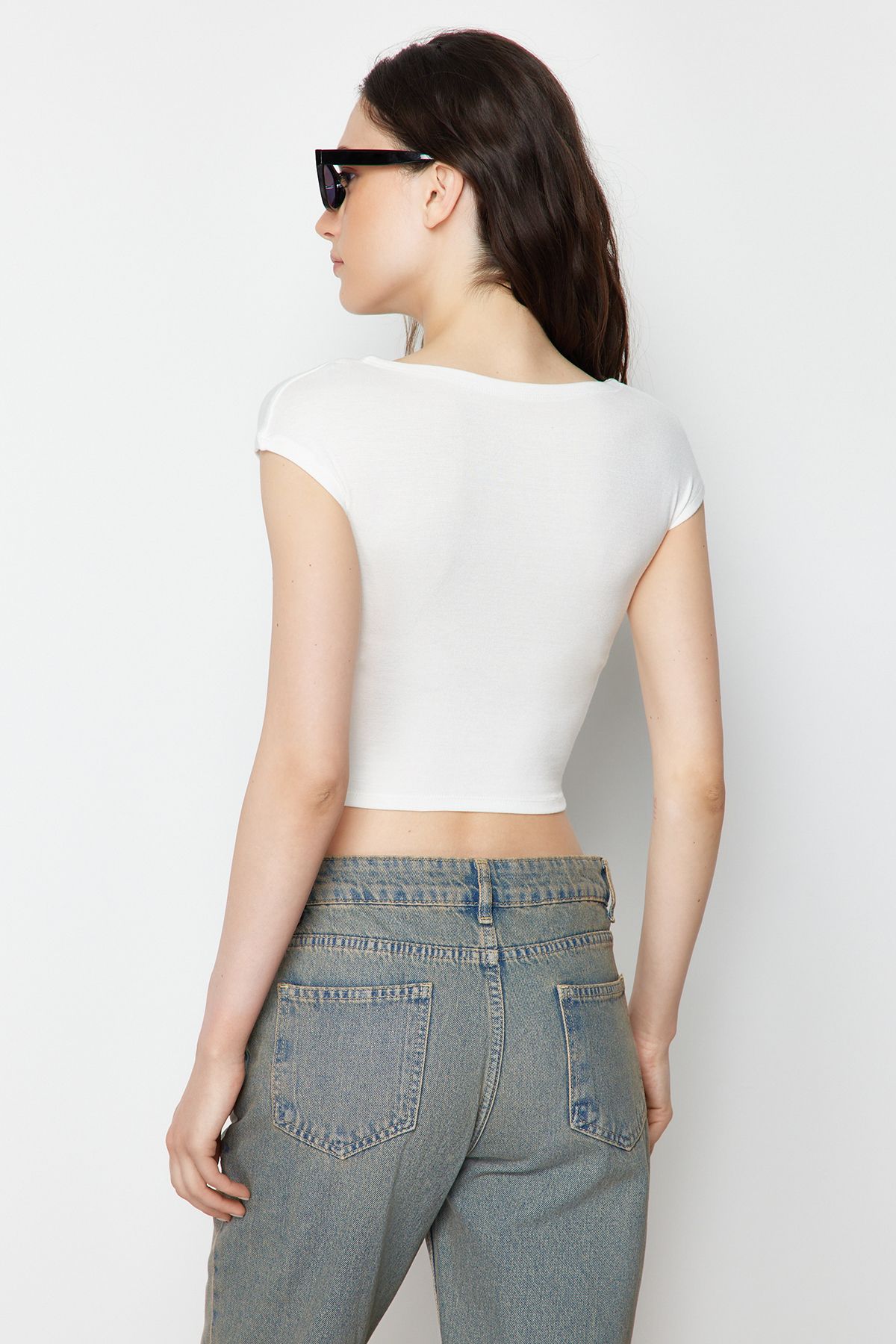 Trendyol Collection-White Crew Neck Moon Sleeve Crop Knitted Blouse TWOSS24BZ00446 6