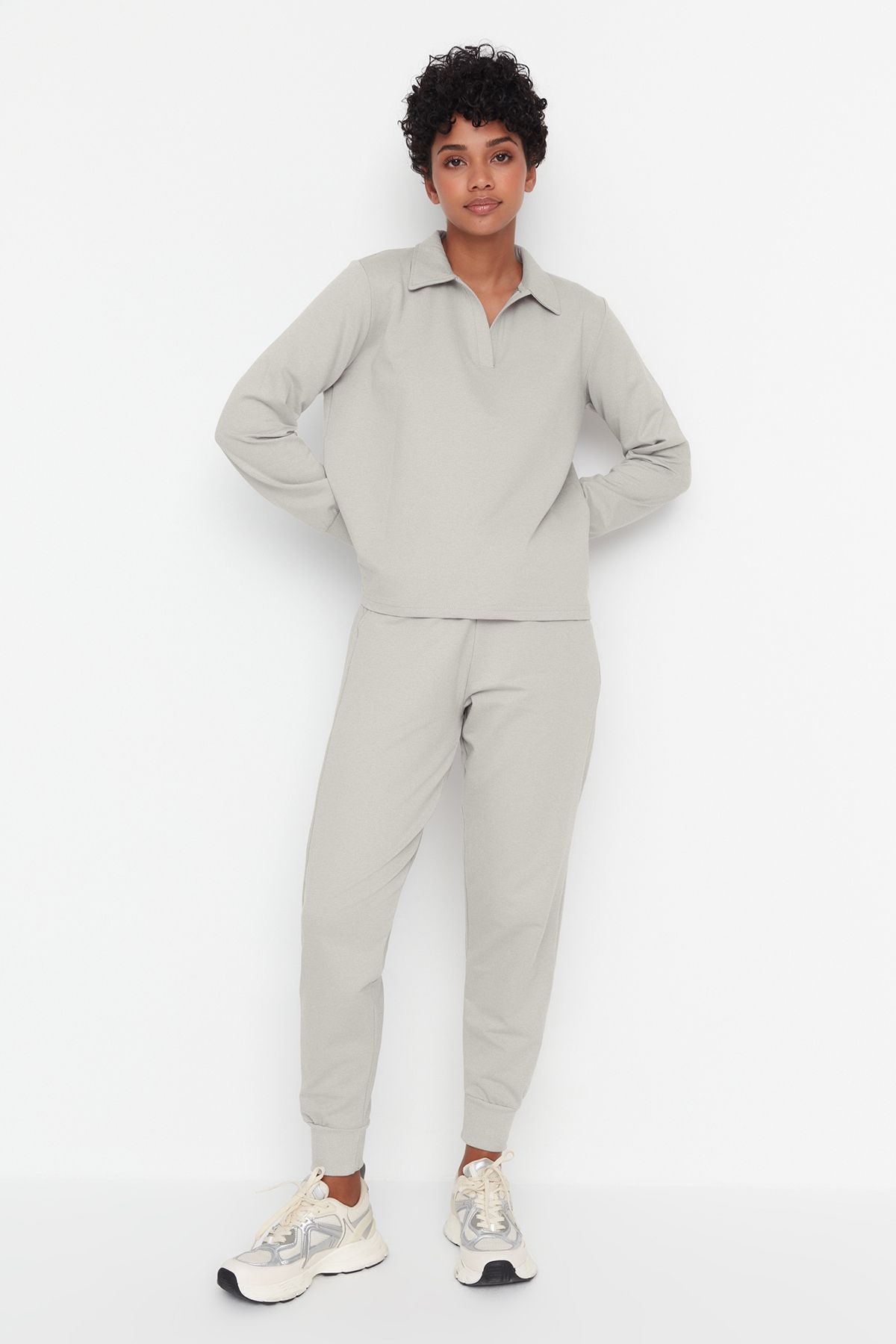 Uniqlo sweatsuit store