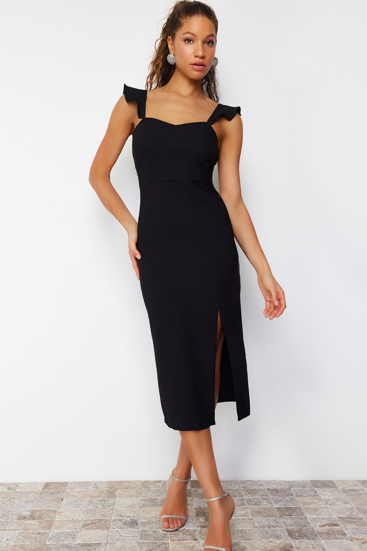 Trendyol Collection TPRSS24EL00134 Modell fekete szőtt ruha
