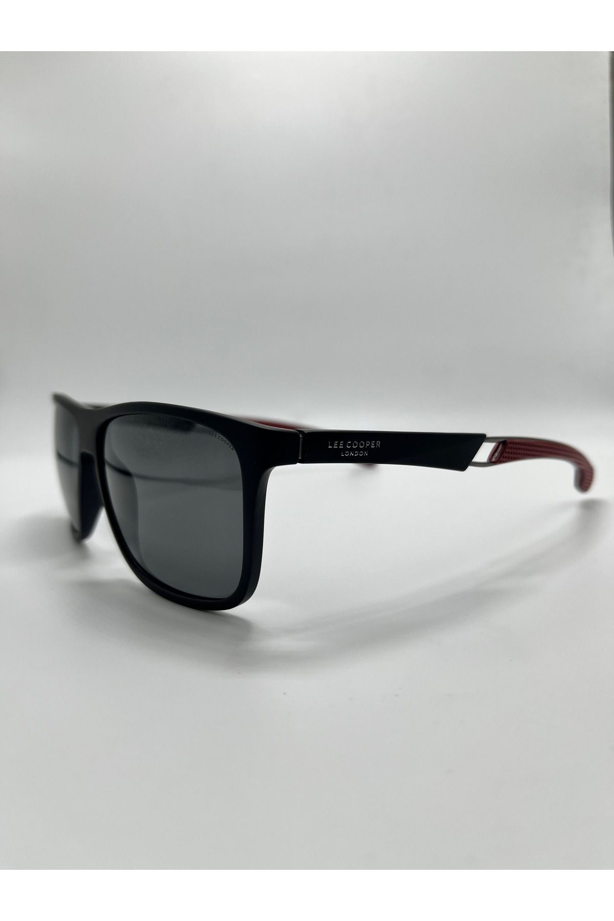 عینک آفتابی مشکی مردانه سیاه قطبی اورجینال Lee Cooper