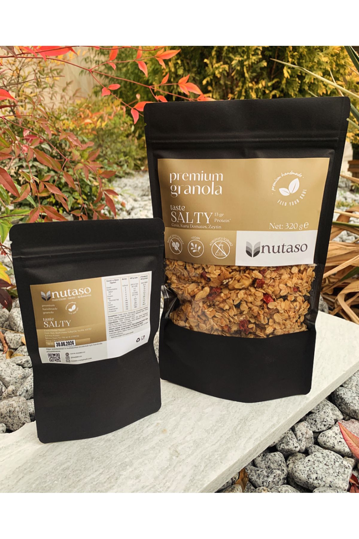 nutaso nutrition taste solutions-Salty Granola - Walnut, Dried Tomatoes and Olives (320g) (No Adding Sugar, No Preservative) 2