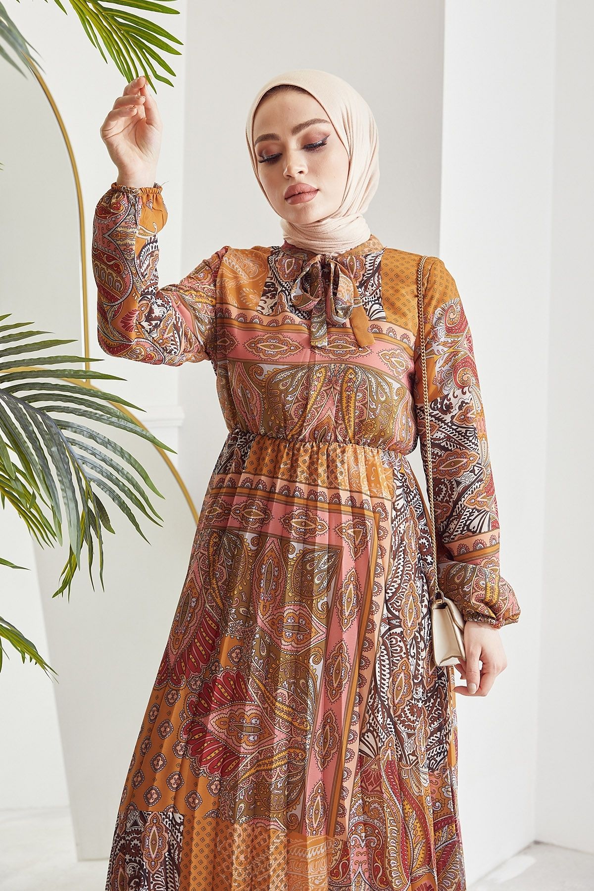 InStyle-Rochie Hijab din șifon plisat cu model șal Elinor - muștar 2