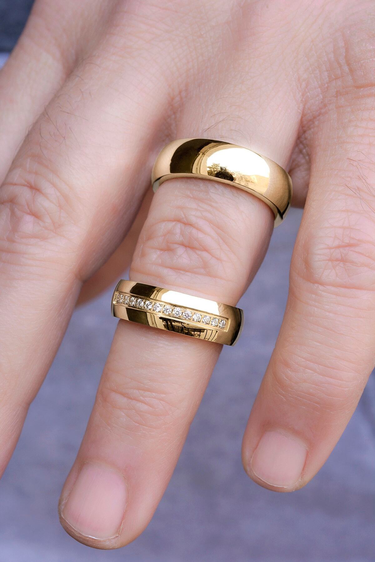 Love Me Marke 8mm 1. Hochwertiger, goldfarbener, anlauffarbener Ehering aus Edelstahl Lm-030g - 