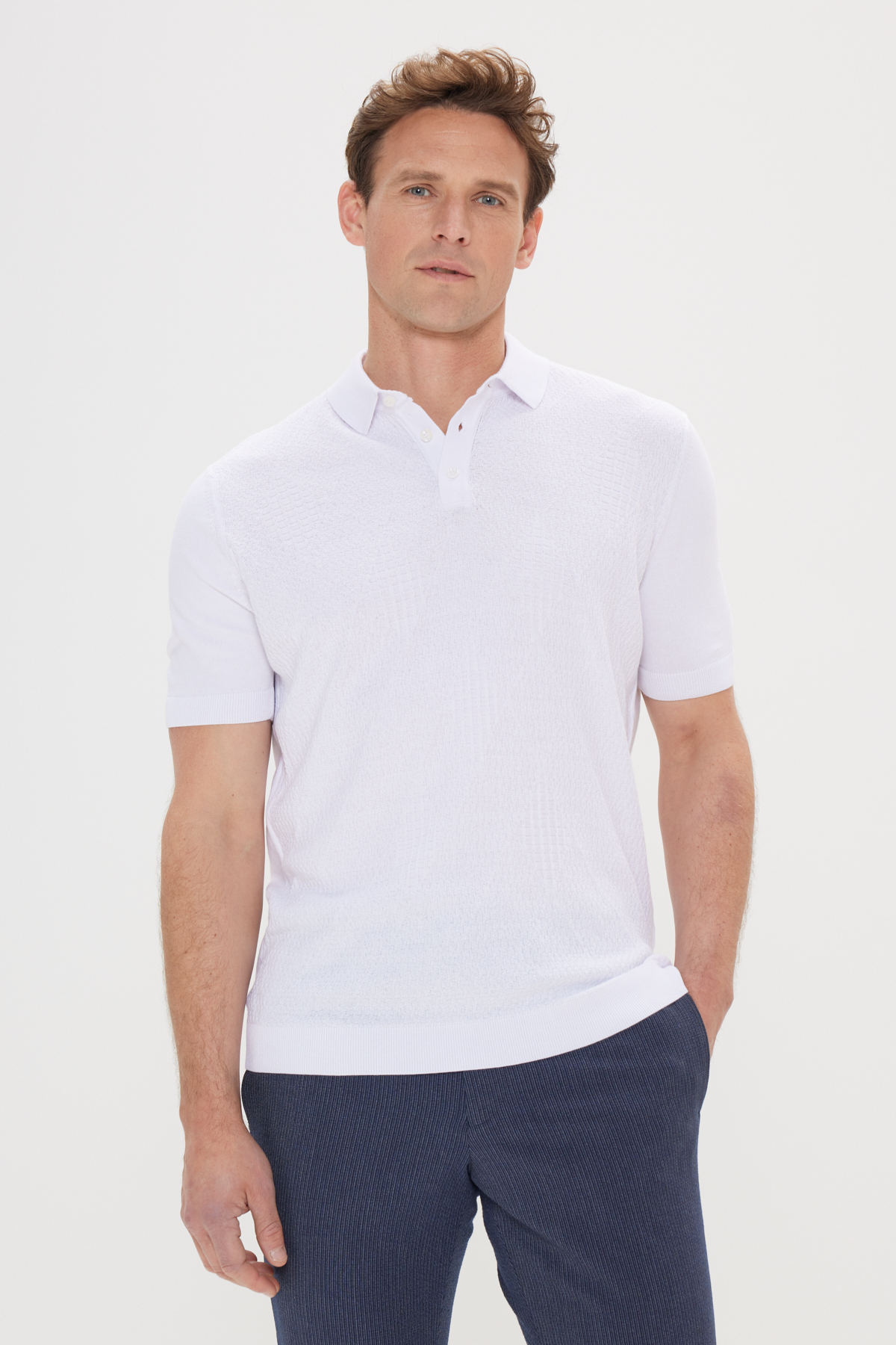 آلتین ییدلیز کلاسیکس تی‌شرت یقه گرد بافتنی مردانه سفید استاندارد فیت سایز معمولی ۱۰۰٪ پنبه