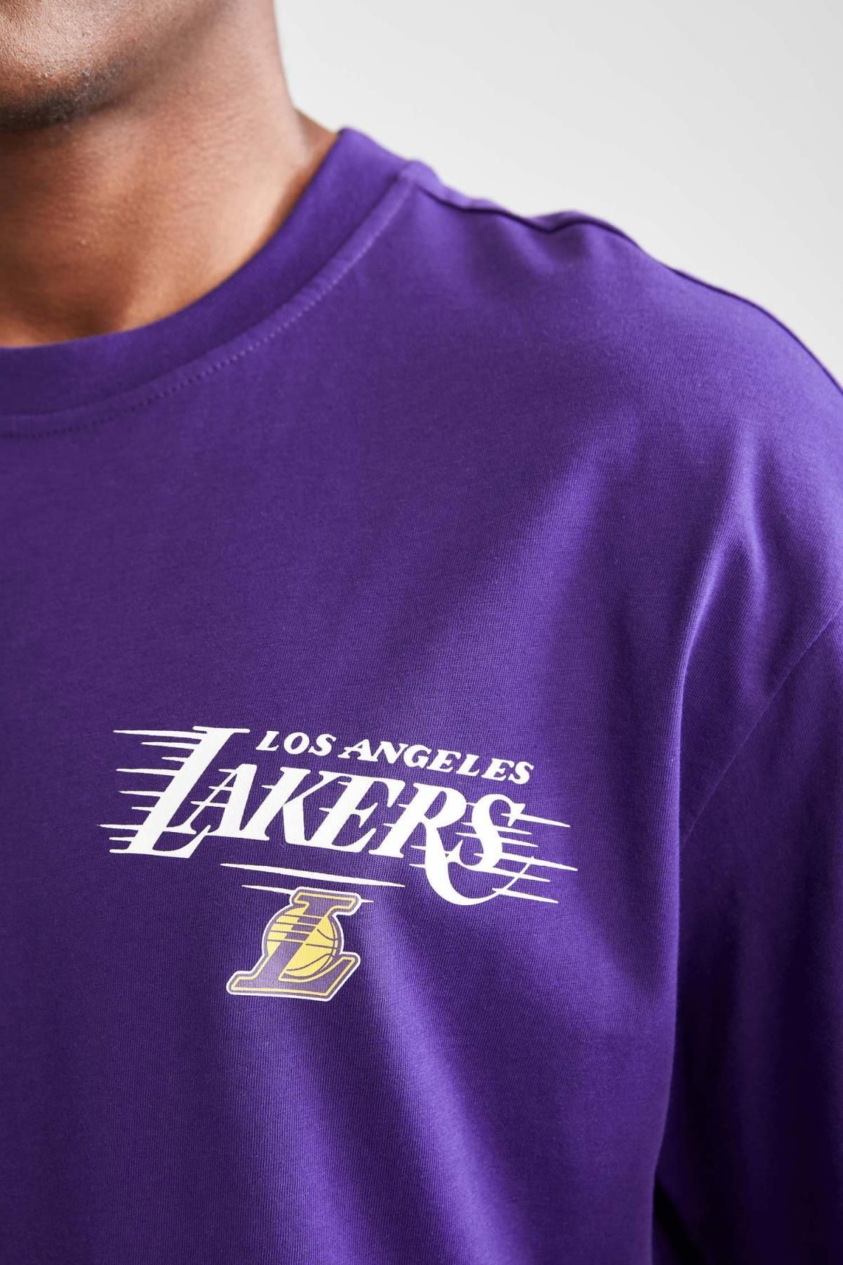 DeFacto-Passgenaues Nba Los Angeles Lakers Oversize-Fit-T-Shirt mit Rundhalsausschnitt 5