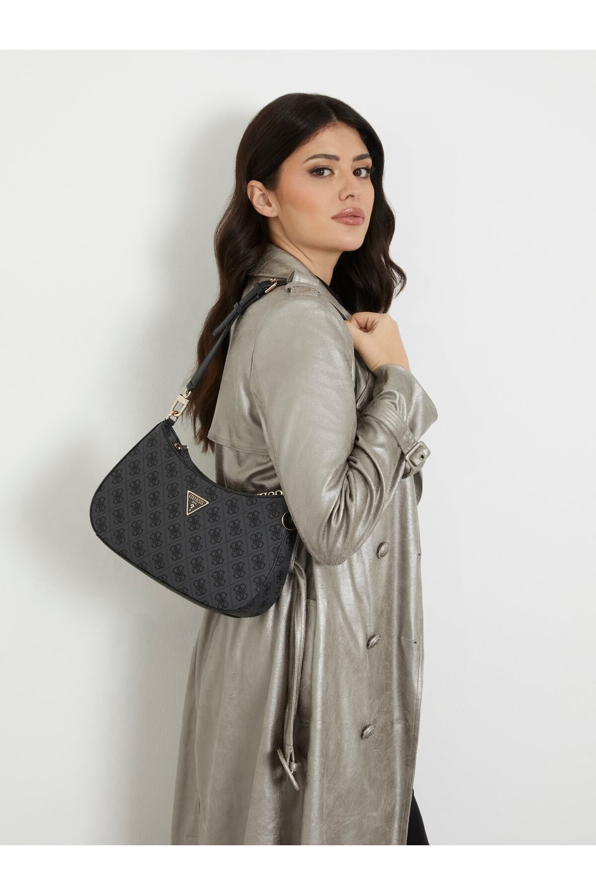 Guess quilted sale shoulder bag