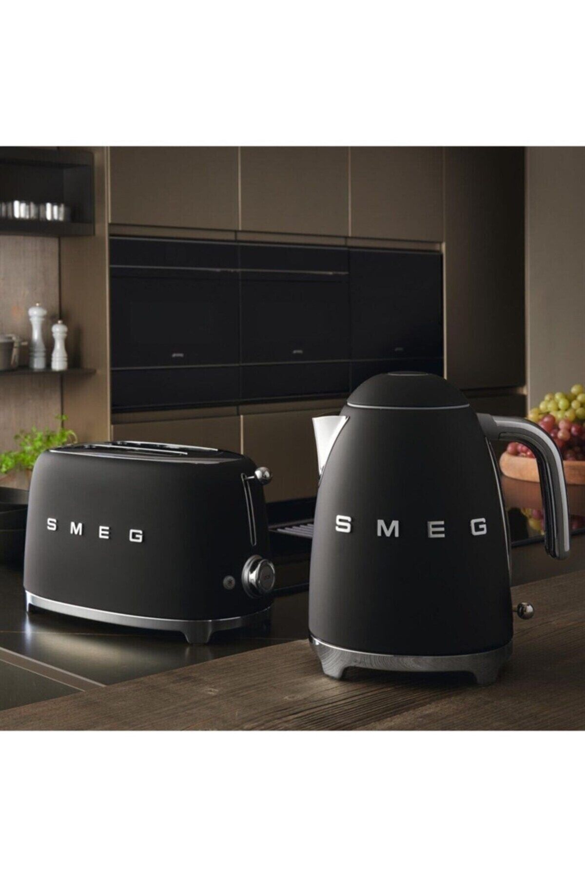 Matte black smeg kettle deals