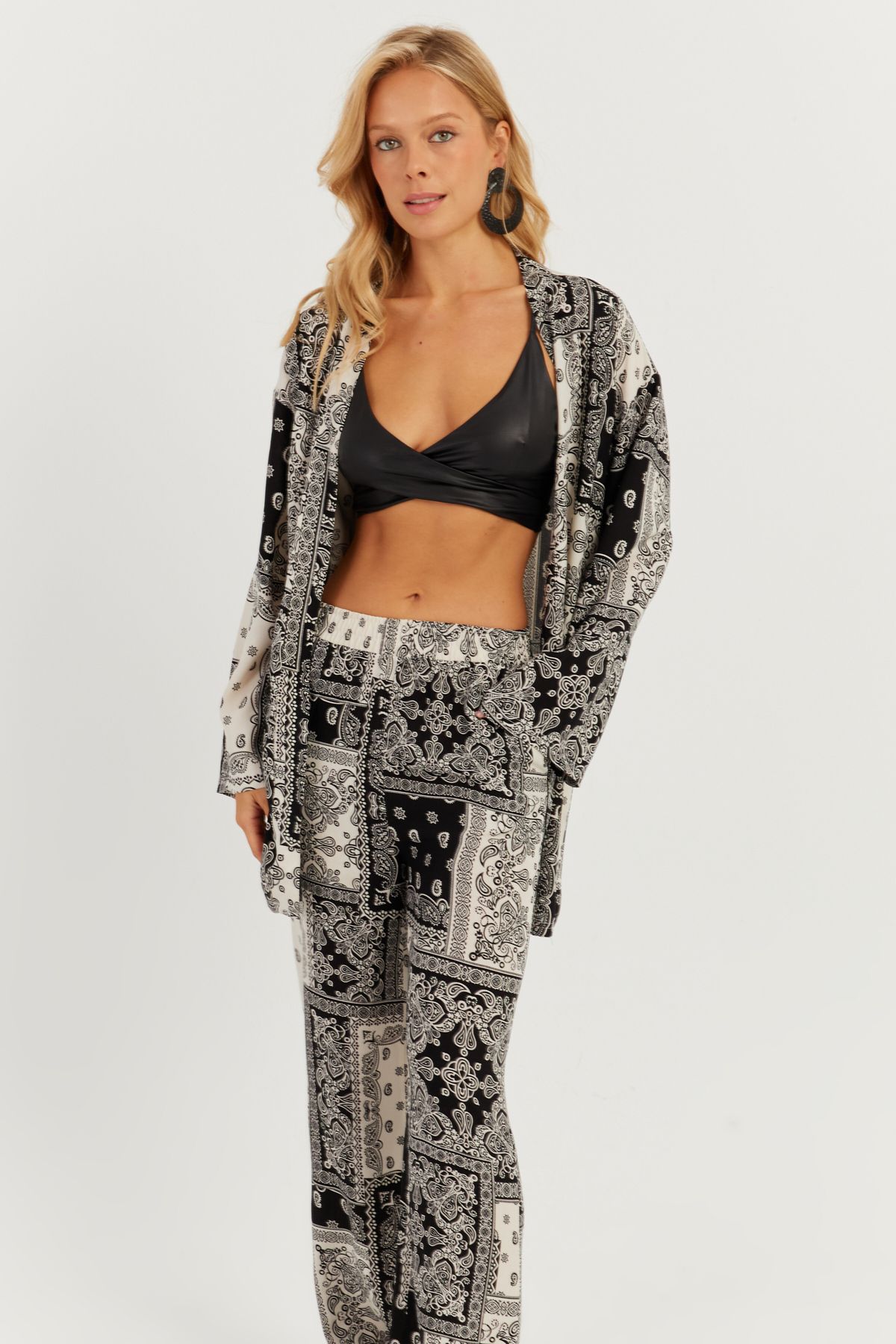 Cool & Sexy-Set kimono pentru femei cu model negru-ecru GÇ156 6