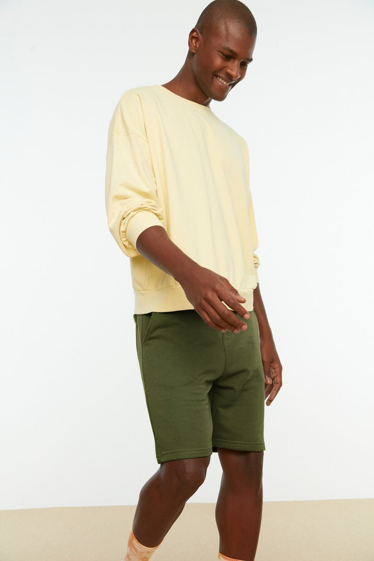 Trendyol Collection-Khaki Basic Shorts & Bermuda - Regular Cut TMNSS20SR0068 4