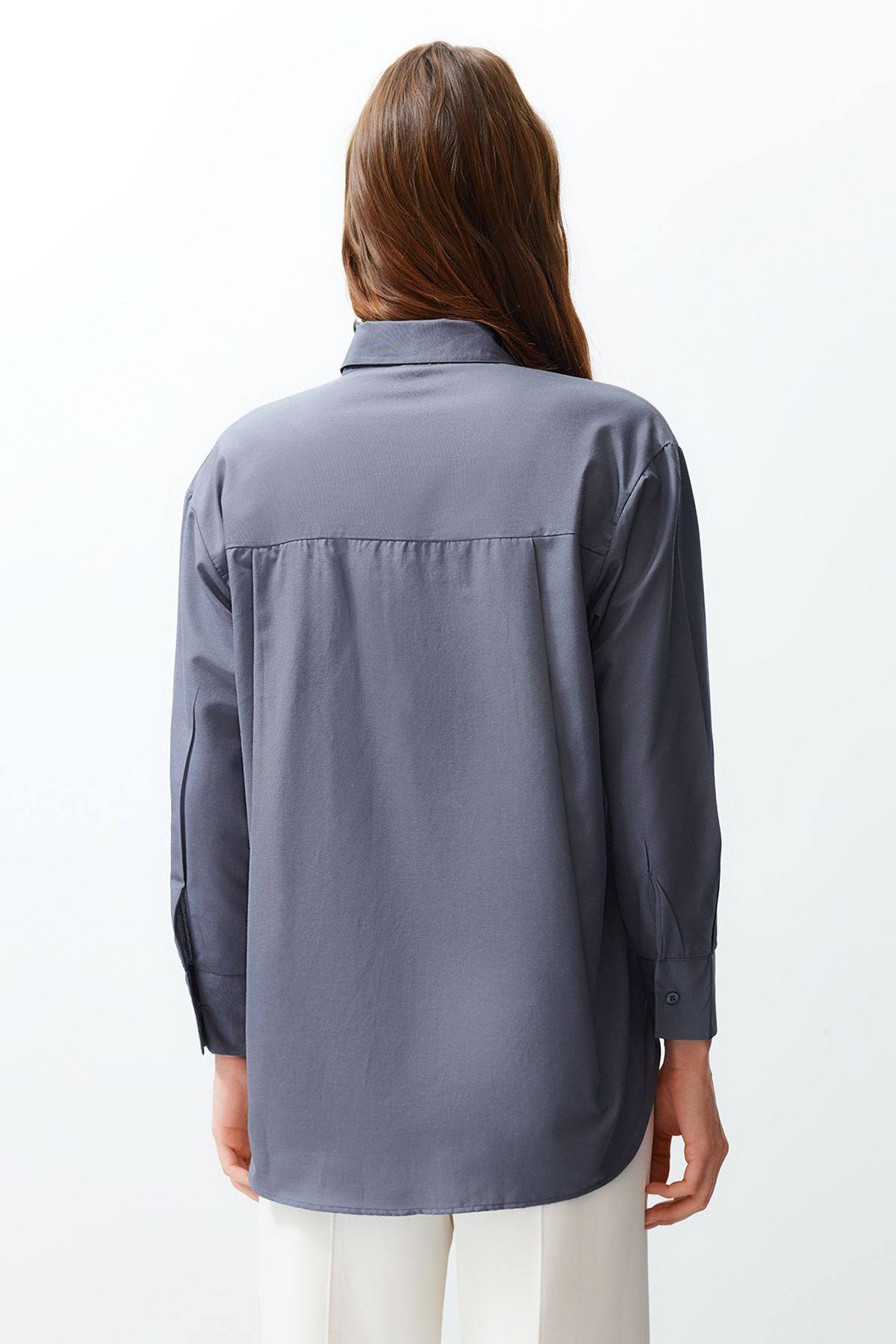 Trendyol Collection-Темно-антрацитовий бойфренд з однією кишенею з тканої бавовни Gomlek TWOAW20GO0115 TWOAW20GO0115 6