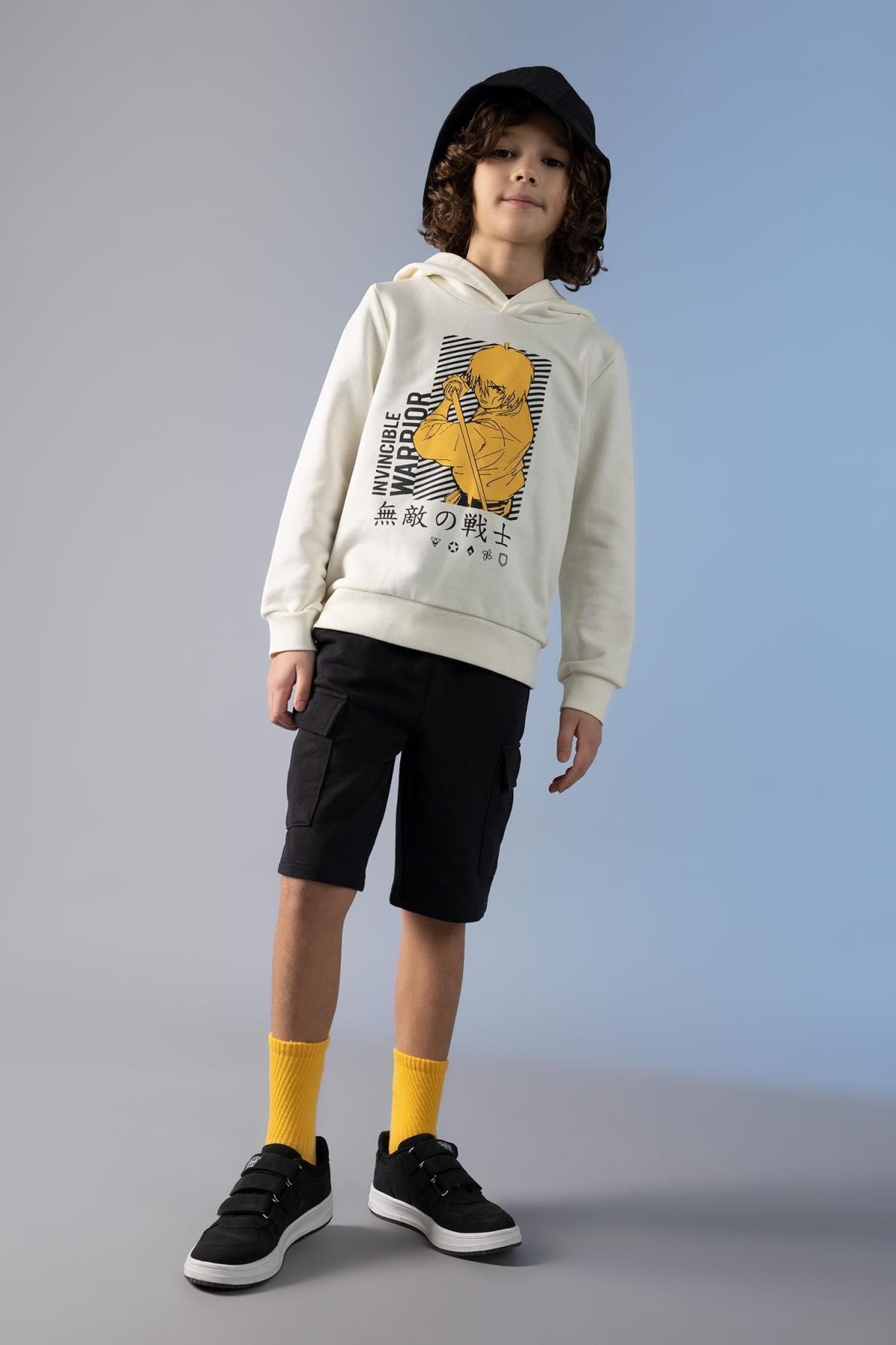 complete the look image