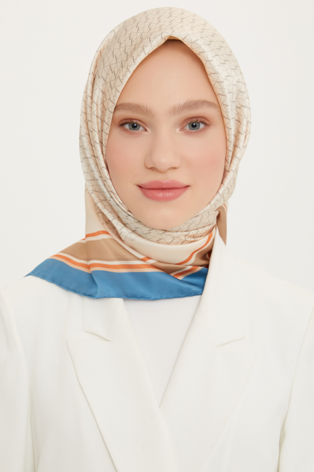Armine-EșARFĂ DE MĂTASE ARMINE 8724D (TWİLL) (NOSTALGIA) 1