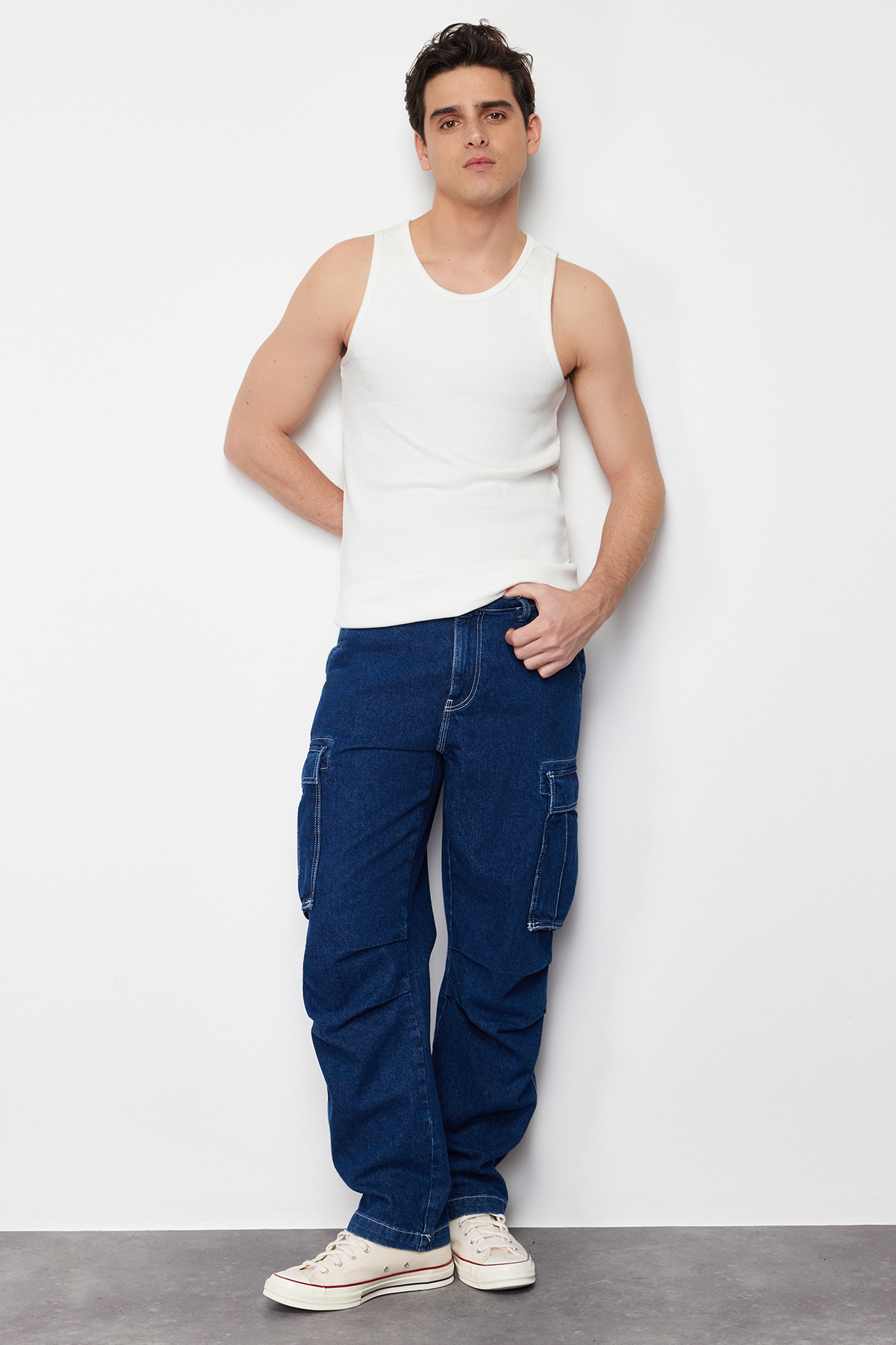 Trendyolmilla Man Beyaz Slim/Dar Kesim Fitilli Basic Kolsuz T-Shirt/Atlet TMNSS24AL00006