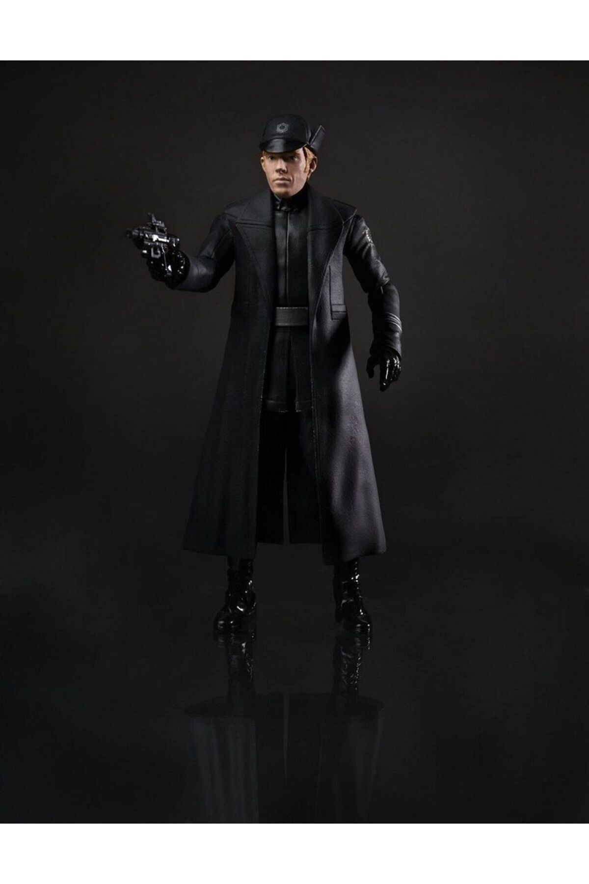Hasbro-Star Wars: The Force Awakens Black Series First Order General Hux Action Figure 2