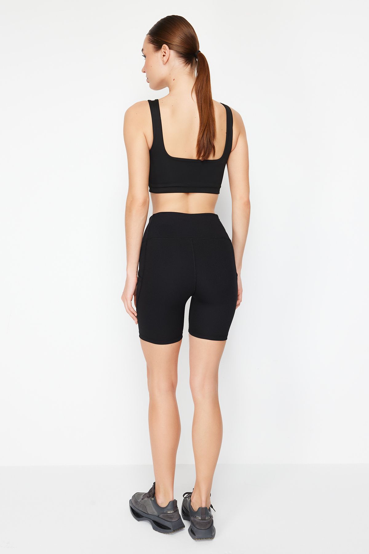 Trendyol Collection-Schwarze gerippte Sportshorts/kurze Leggings aus Tüll mit Wiederherstellungstaille THMSS24TY00005 6