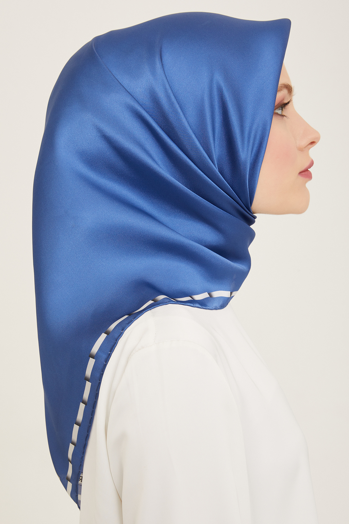 روسری زنانه آرمینه | E24YA9165D01 Armine - Image 3